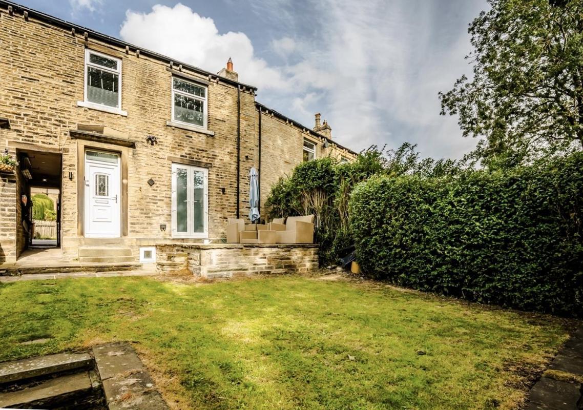 The Cosey Tucked-Away Cottage 2 Or 3 Bedroom Options Huddersfield Exteriör bild