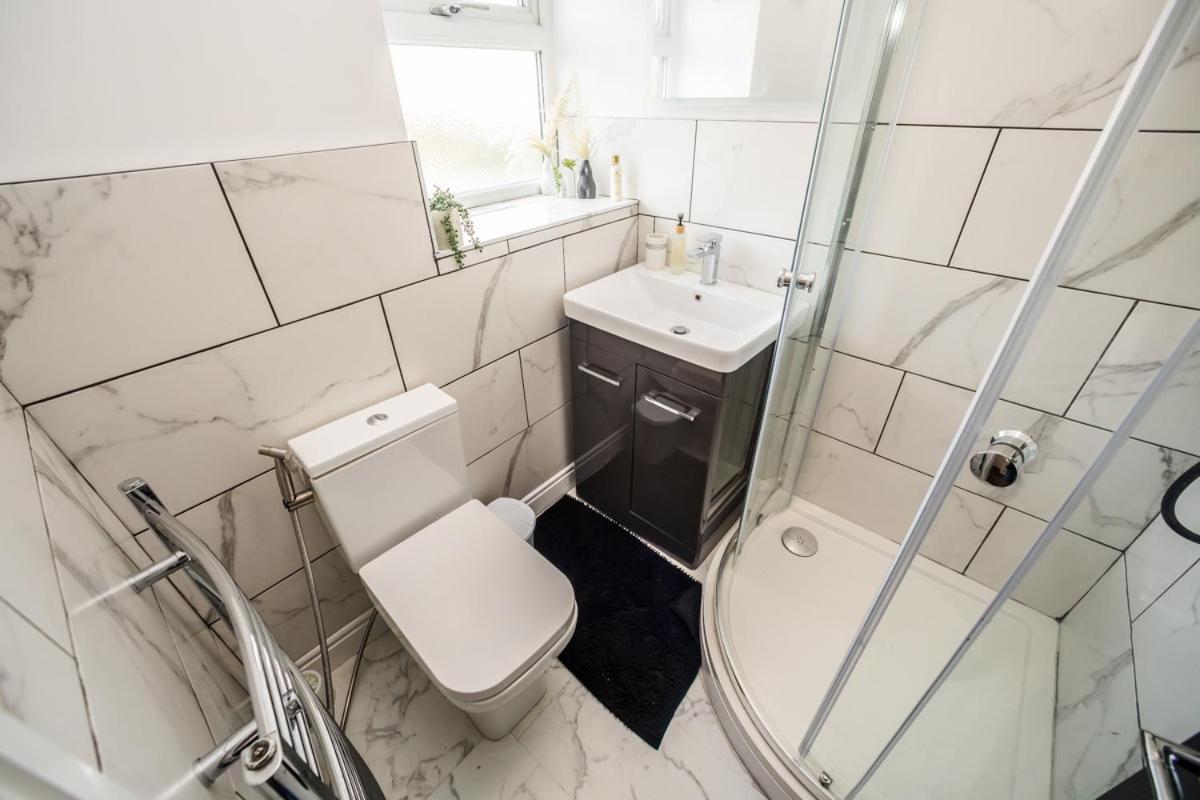 The Cosey Tucked-Away Cottage 2 Or 3 Bedroom Options Huddersfield Rum bild